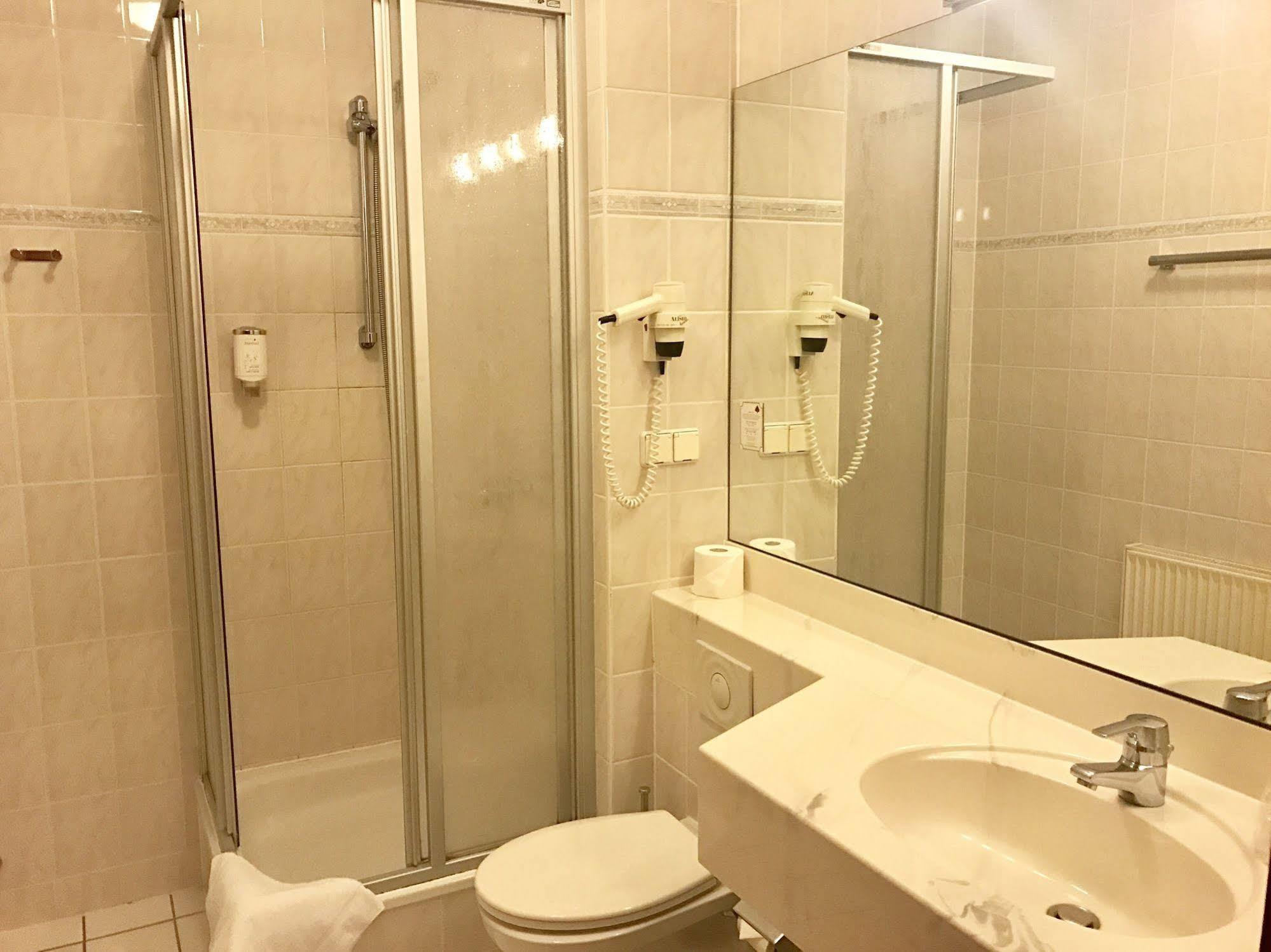 Hotel Berlin - Greenline Hotel Zossen Extérieur photo