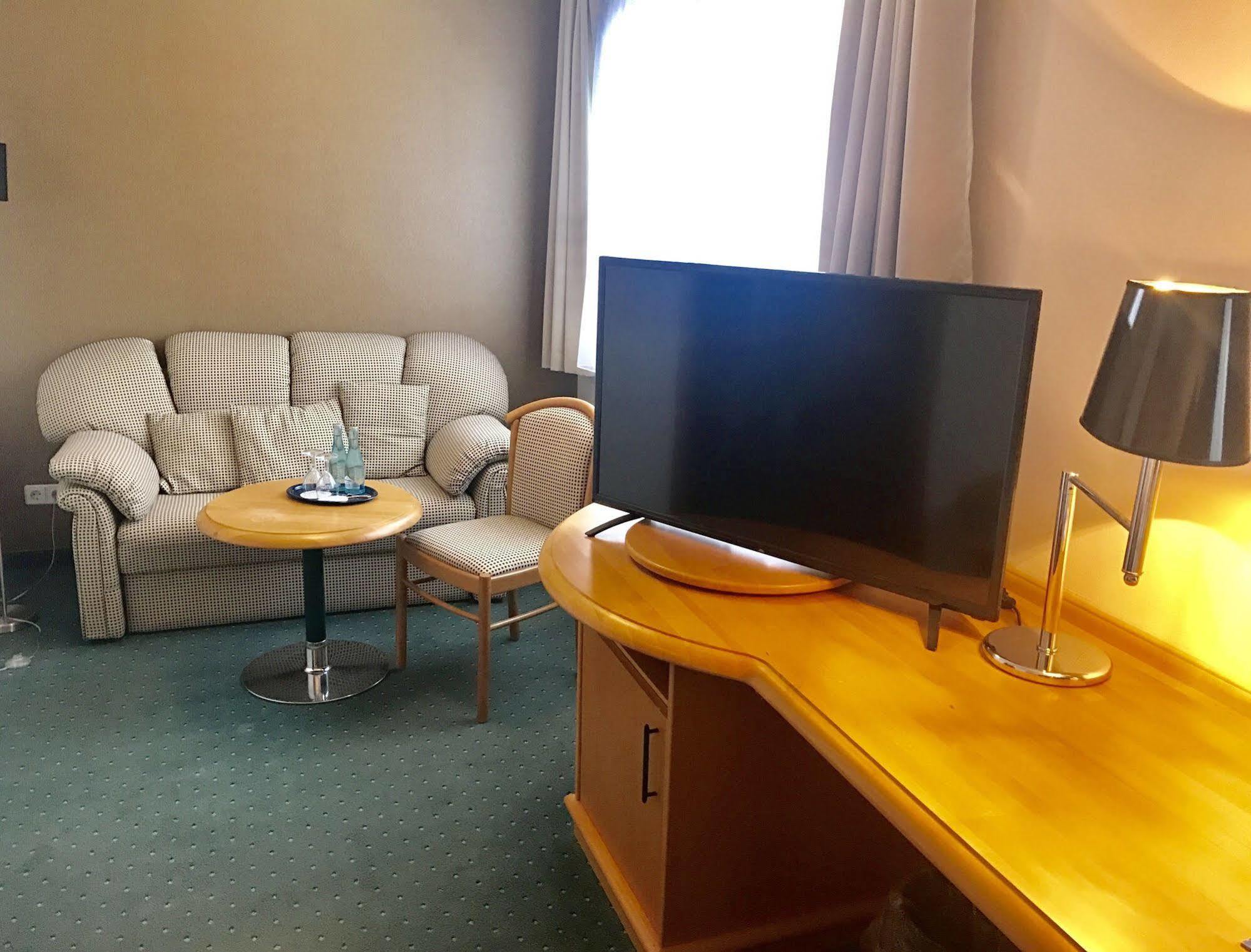 Hotel Berlin - Greenline Hotel Zossen Extérieur photo